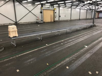 Scheltec-rollenbaan OP MAAT GEMAAKT van aluminium met kunstof rollen en RVS-lagers  - Foto 6