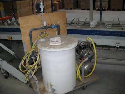 Emmervuller met vulpistool, hydrofoor/drukpomp en Grundfos-doseersysteem (Pulspomp, type DME) - Foto 5
