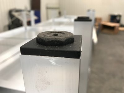 Tafel met aluminium frame en werkblad - Foto 6